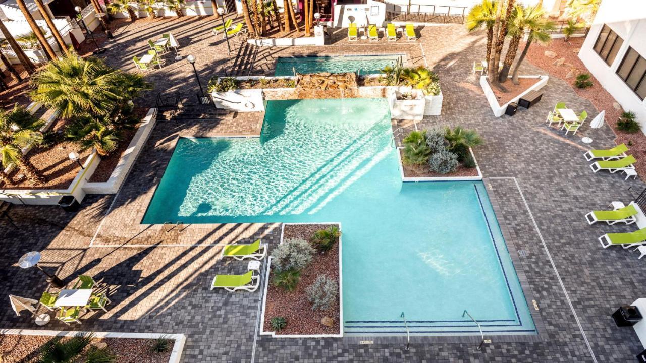Holiday Inn Phoenix-Mesa Chandler By Ihg Exterior foto