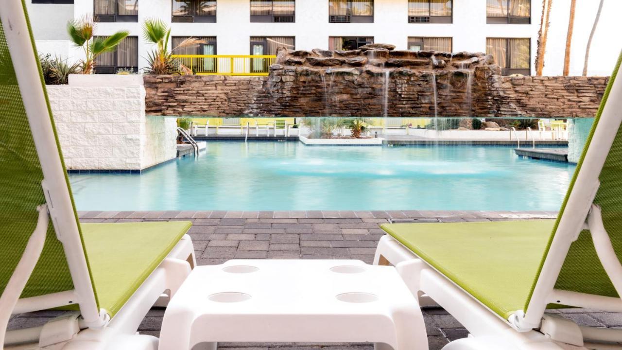 Holiday Inn Phoenix-Mesa Chandler By Ihg Exterior foto