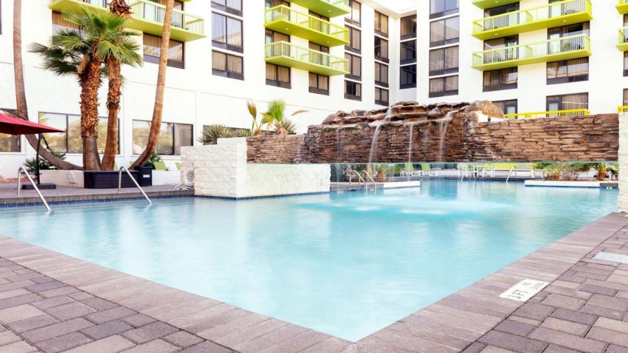 Holiday Inn Phoenix-Mesa Chandler By Ihg Exterior foto